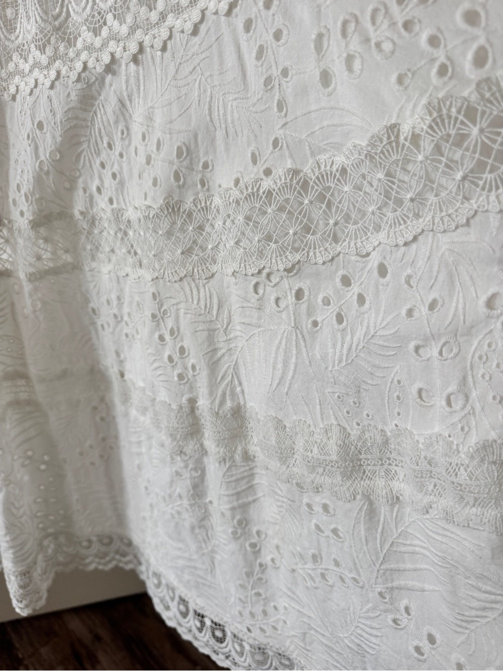 Antonio Milani Elegant White Eyelet long sleeve maxi Dress - Women - Picture 6 of 10